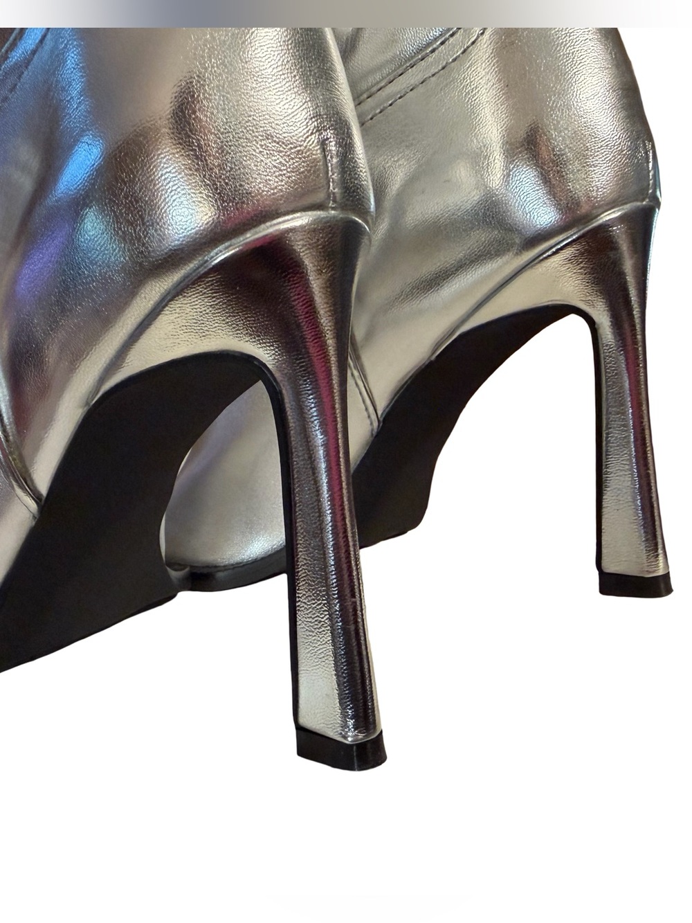 Steve Madden NWT Kinzee Quilted Metallic
Silver Heeled Cowboy Boots (SH458) - Picture 6 of 12